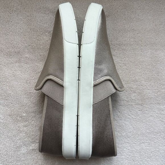 Vince Preston Gold Metallic Leather Slip On Sneaker Flat Comfort Shoe EU 38 US 8 - Picture 4 of 16